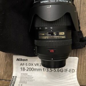 Nikon AF-S DX VR Zoom 18-200mm Lens